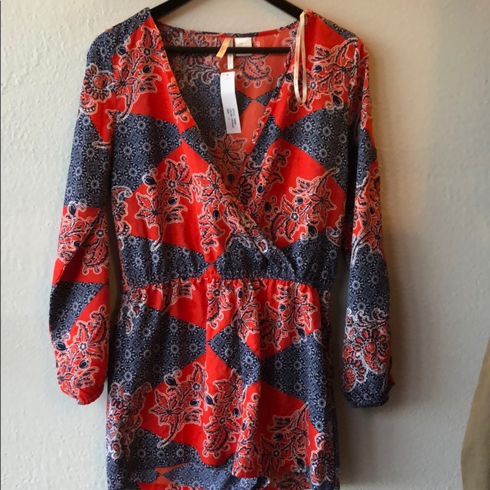 True Destiny Women’s Long Sleeve Romper NWT